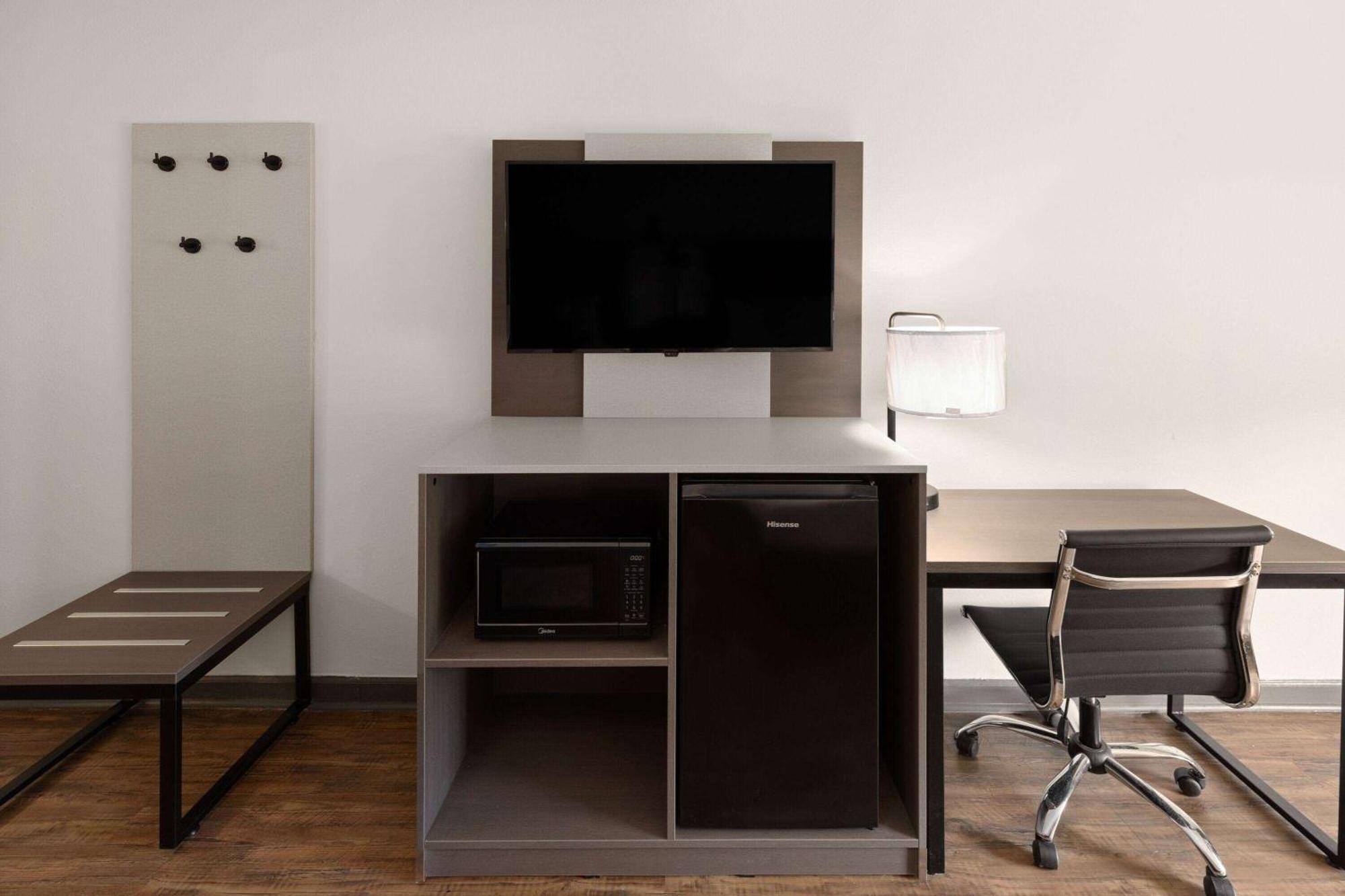 Hotel Ramada By Wyndham Bainbridge Extérieur photo